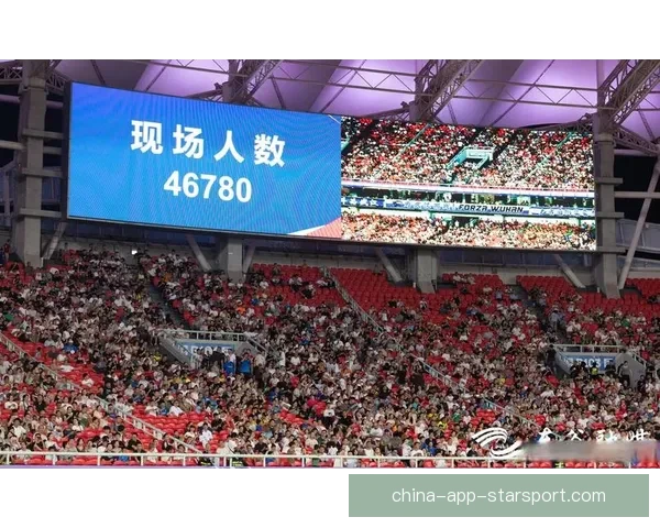 蓝鲸直播足球平台打造专业赛事解析观赛体验为球迷全方位升级服务